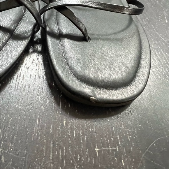 NEW- Saks Fifth Avenue sandals - Picture 3 of 4